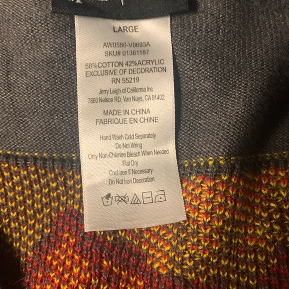 Harry Potter Gryffindor cardigan sweater. Size L  juniors - Picture 4 of 5